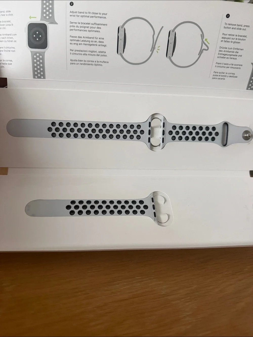 Apple breathable white